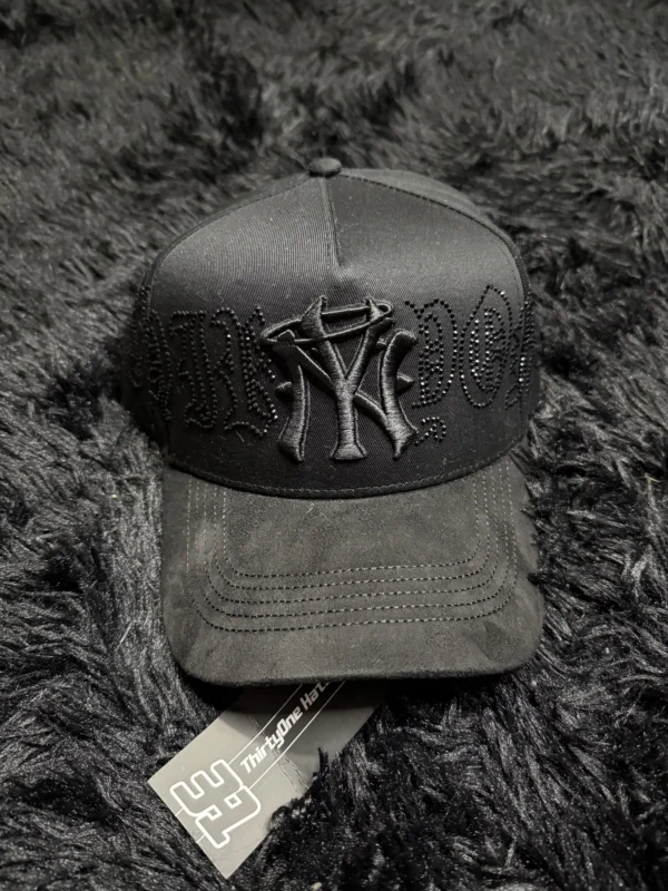 31 Hats “Cristal Black”