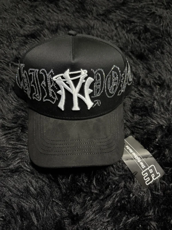 31 Hats “Cristal White”