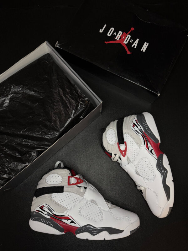 Retro 8 Buggs Bunny
