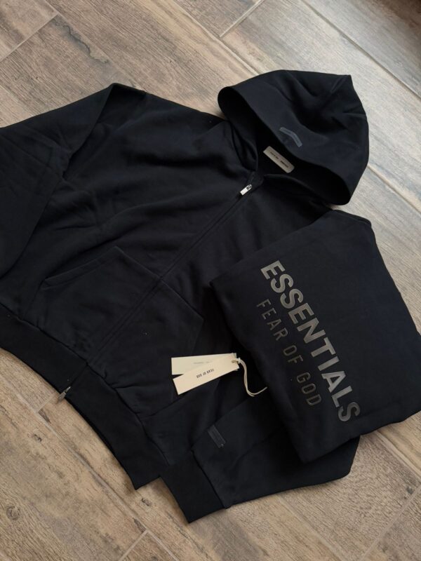 HOODIE ESSENTIALS ZIP
